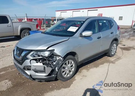 2017 Nissan Rogue S z USA, uszkodzony, nr VIN KNMAT2MVXHP527088